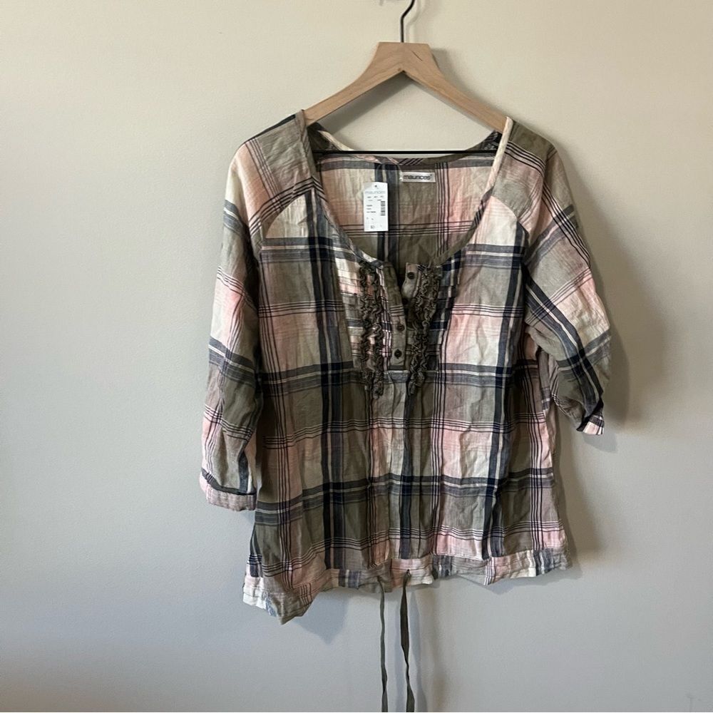 Maurice’s plaid top  - Picture 2 of 9